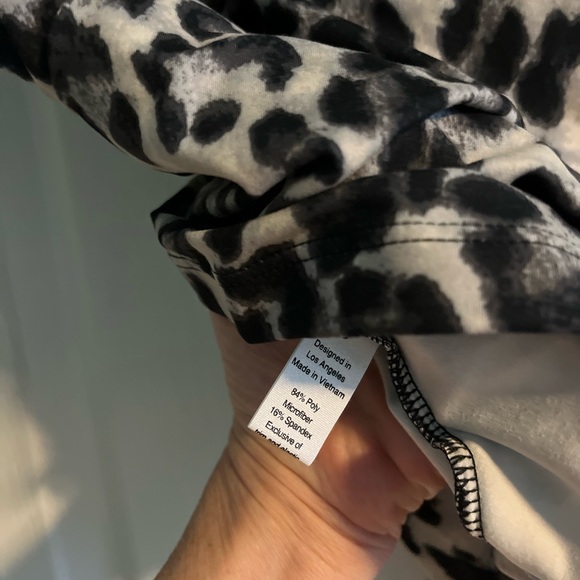 Rae Mode Predator Print Padded Yoga Tank - Picture 2 of 6